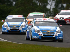 Rob Huff, Yvan Muller | RML Chevrolet | Brazil WTCC