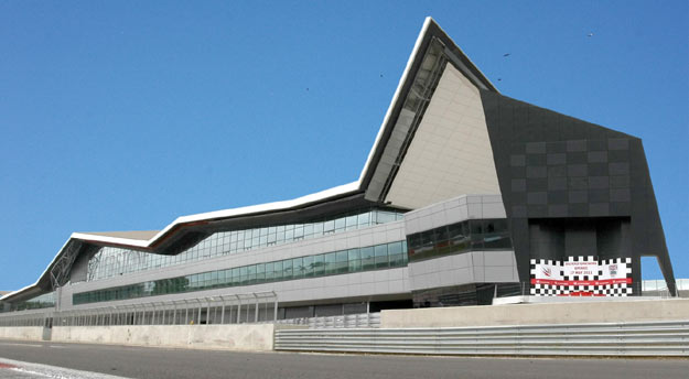 The Silverstone "Wing", new pit complex 2011. Photo: Marcus Potts